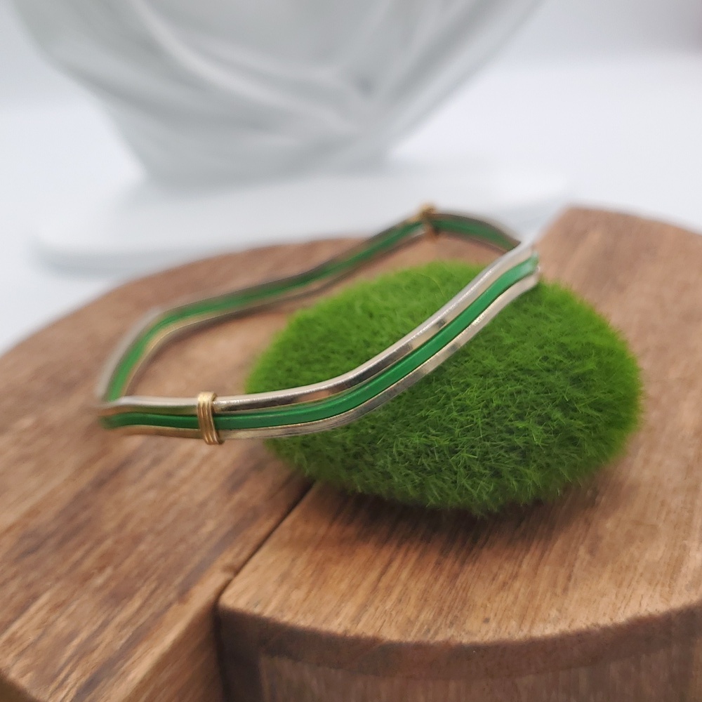 Green Retro Unique Bracelet B3010